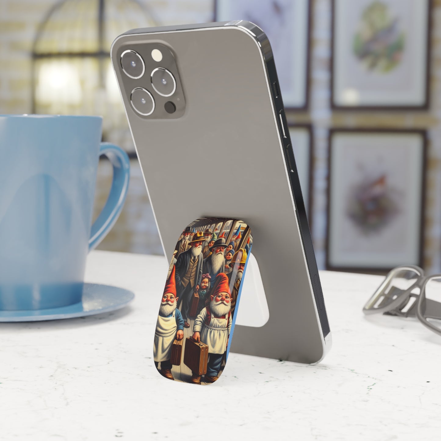 The Gnome-mute Home Phone Grip/Stand